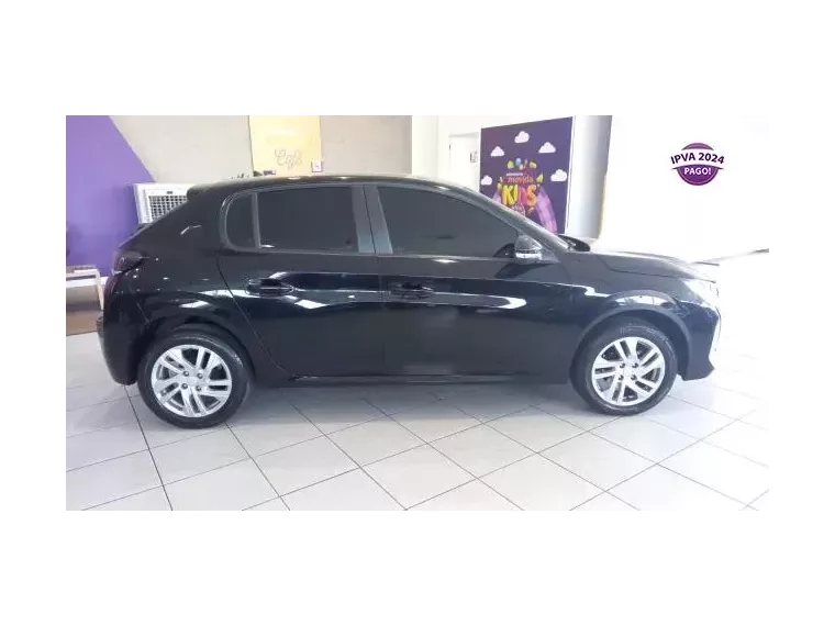 Peugeot 208 Preto 4