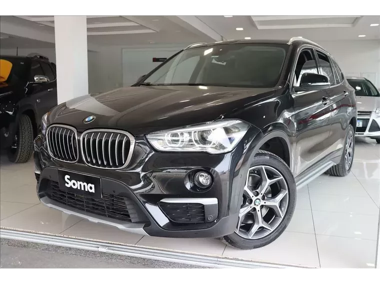 BMW X1 Preto 1