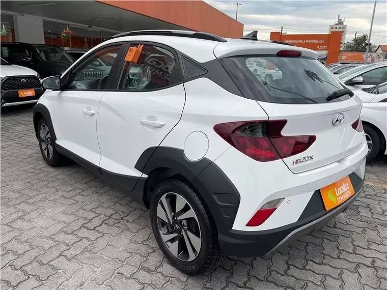 Hyundai HB20X Branco 2