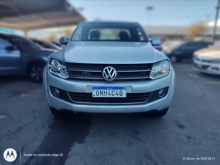 Volkswagen Amarok Prata 11