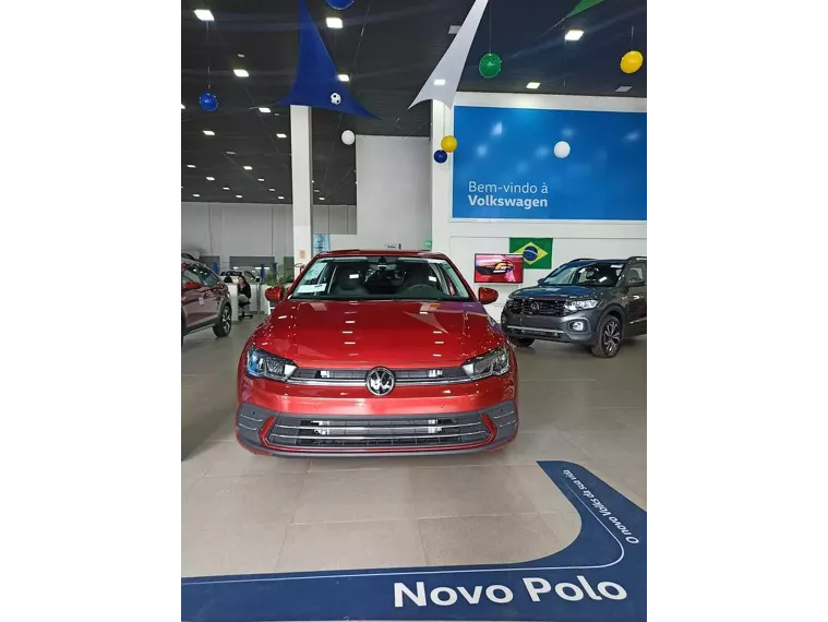 Volkswagen Polo Hatch Vermelho 3