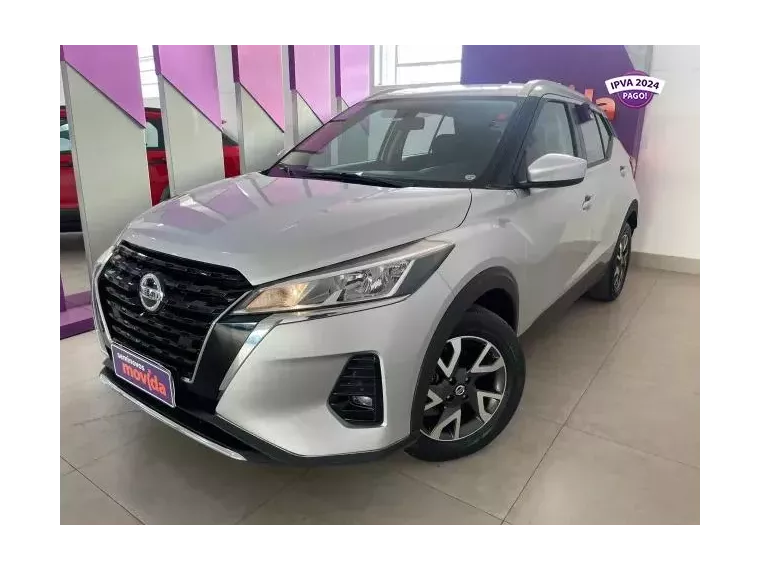 Nissan Kicks Prata 5