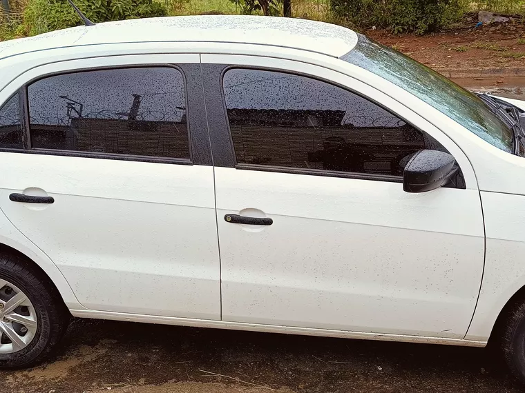 Volkswagen Gol Branco 34