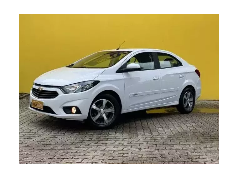 Chevrolet Prisma Branco 4