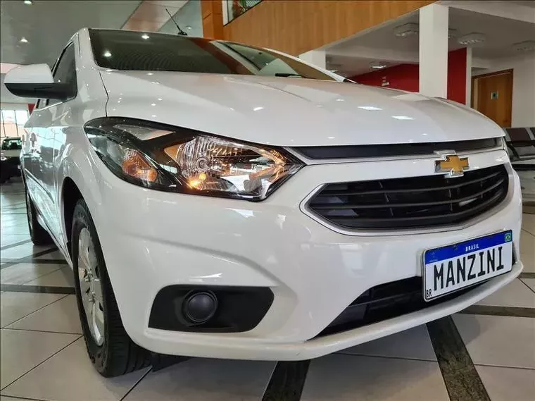 Chevrolet Onix Branco 14