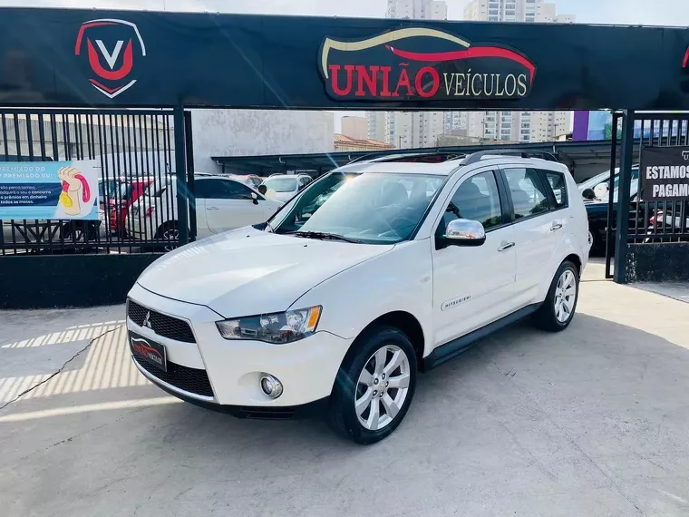 Mitsubishi Outlander Branco 1