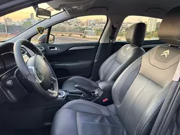 Citroën C4 Lounge