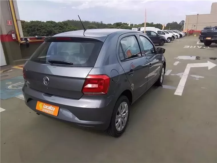 Volkswagen Gol Cinza 5