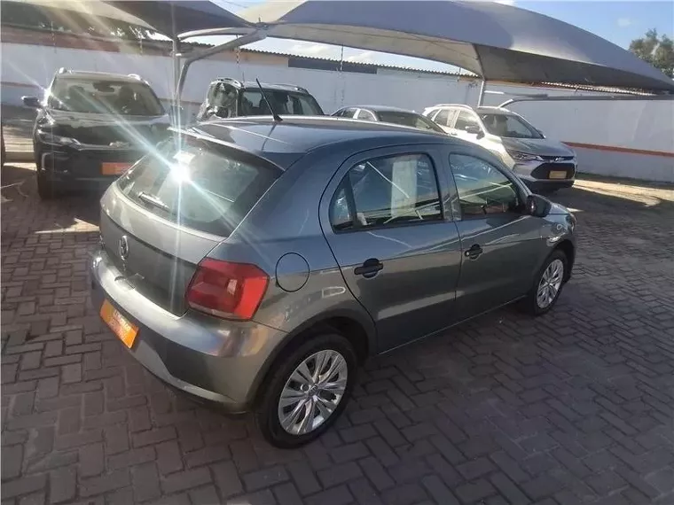 Volkswagen Gol Cinza 6