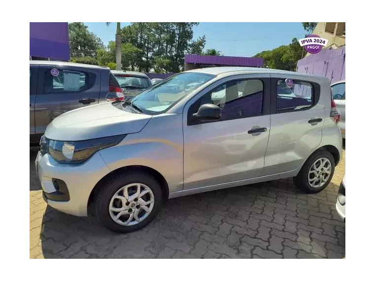 Fiat Mobi Prata 6