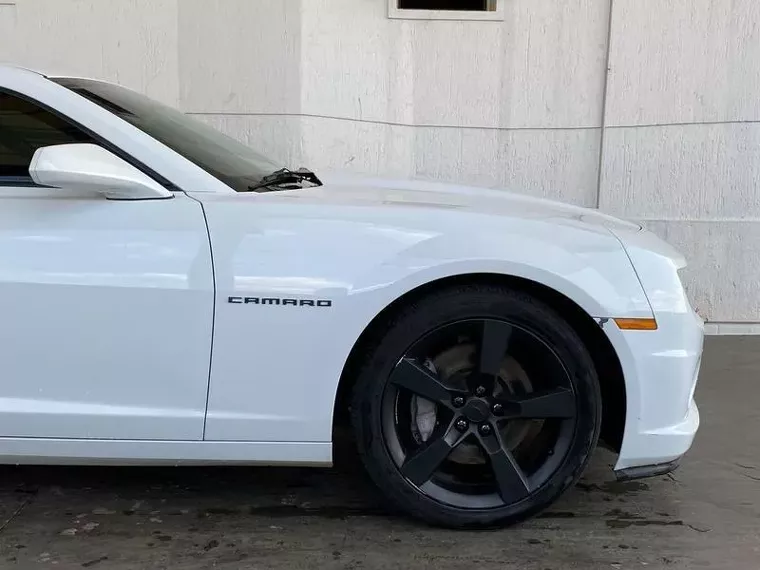 Chevrolet Camaro Branco 16