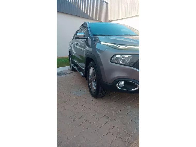 Fiat Toro Cinza 7