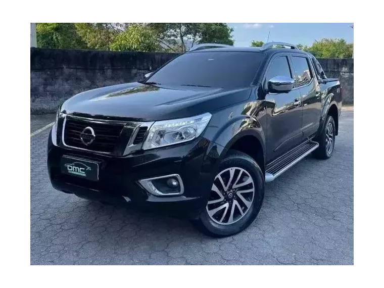 Nissan Frontier Preto 1