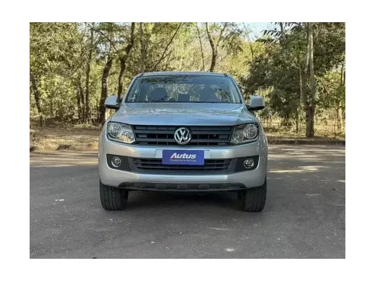 Volkswagen Amarok Prata 2