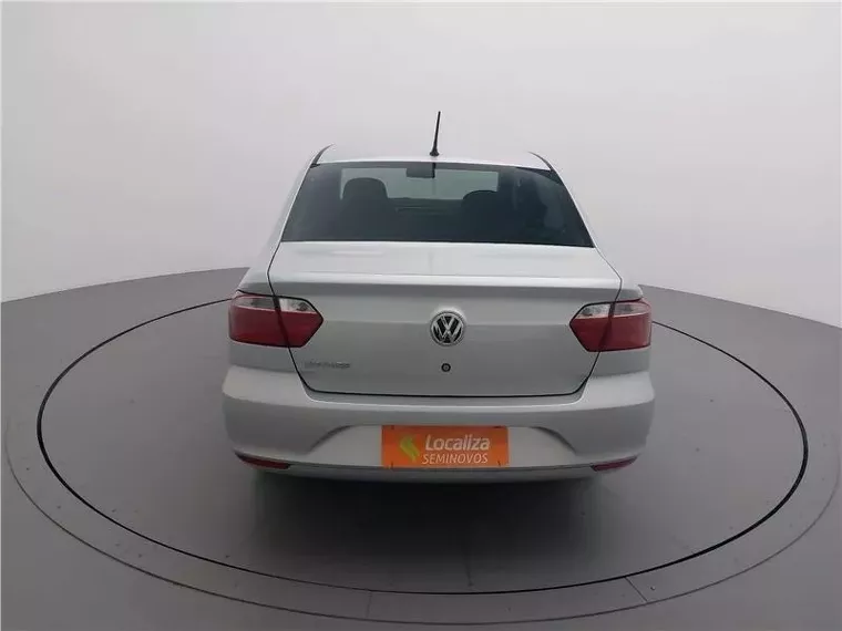 Volkswagen Voyage Prata 15