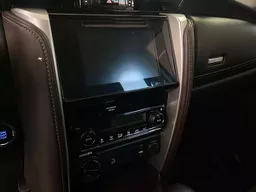 Toyota Hilux SW4