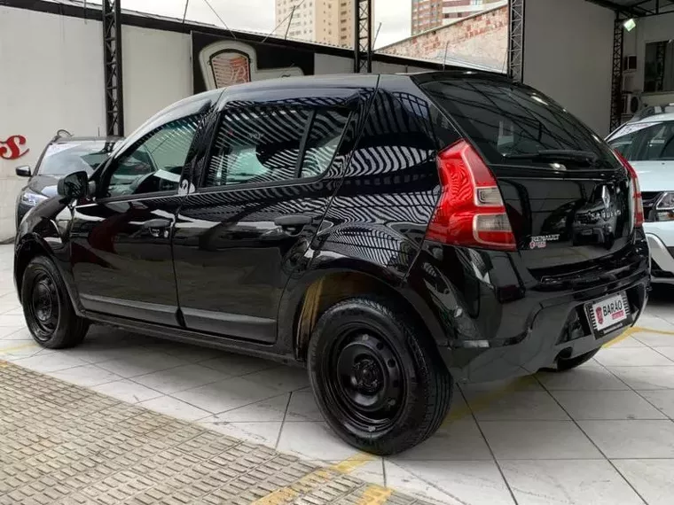 Renault Sandero Preto 5