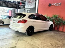 BMW 220i