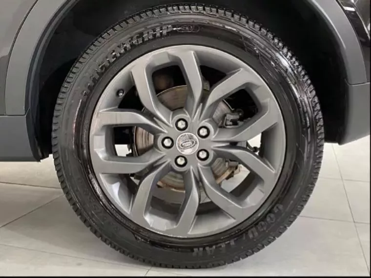 Land Rover Discovery Sport Preto 19