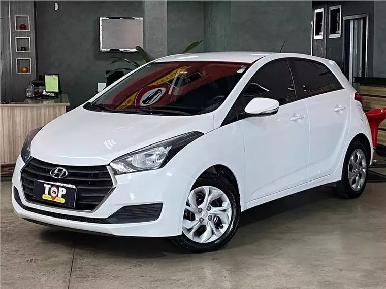 Hyundai HB20 Branco 12