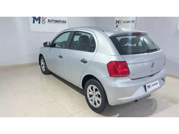 Volkswagen Gol Prata 8