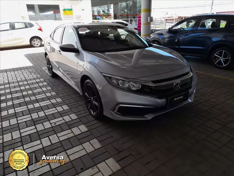 Honda Civic Prata 4