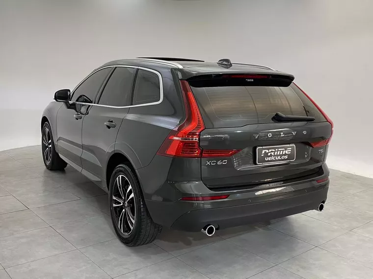 Volvo XC60 Cinza 16