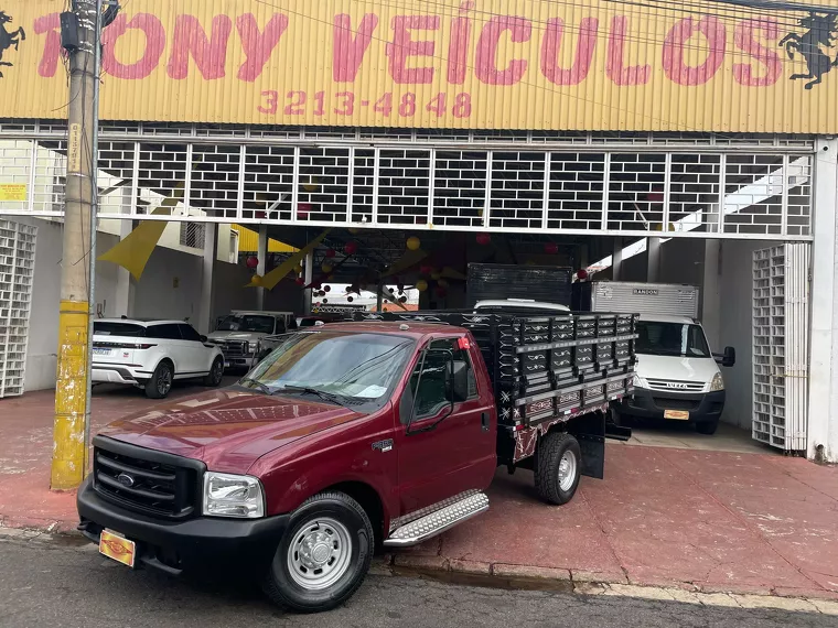 Ford F-350 Vermelho 16