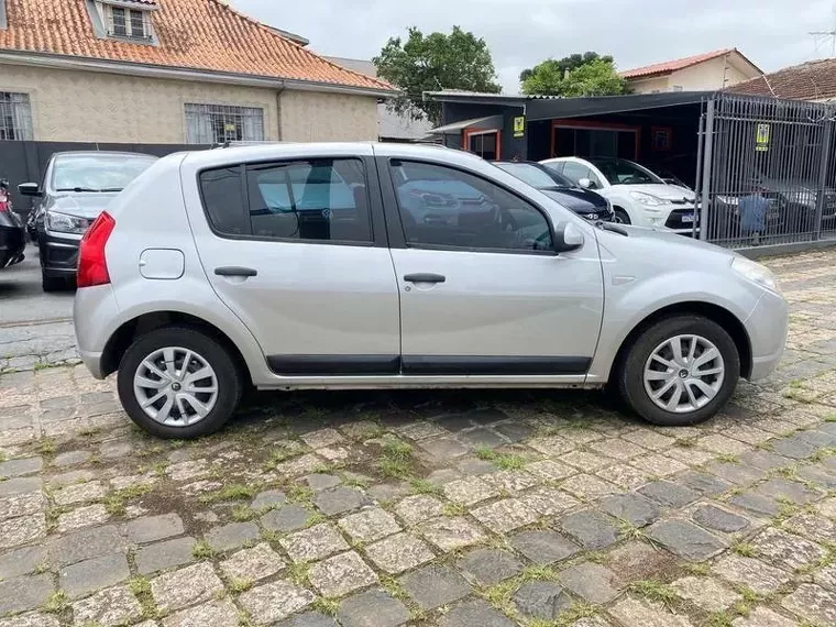 Renault Sandero Prata 6