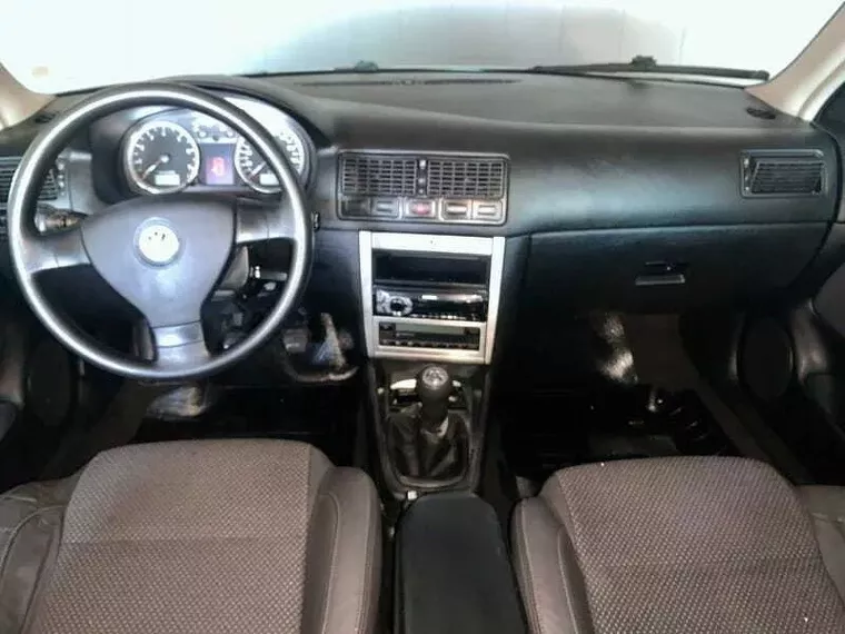 Volkswagen Golf Prata 5