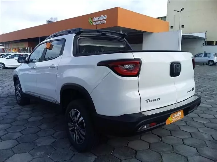 Fiat Toro Branco 8