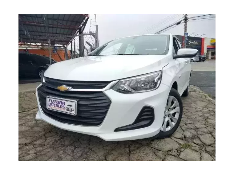 Chevrolet Onix Branco 7