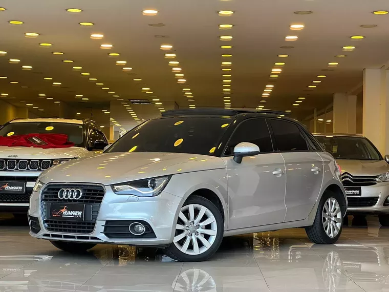 Audi A1 Prata 7