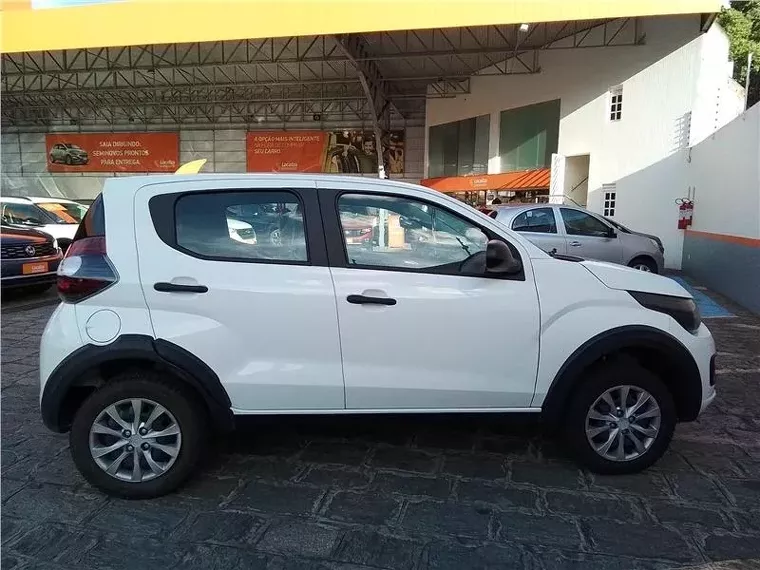 Fiat Mobi Branco 3