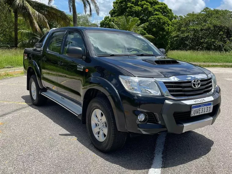 Toyota Hilux Preto 7