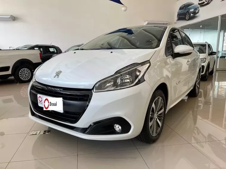 Peugeot 208 Branco 1