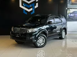 Toyota Hilux SW4
