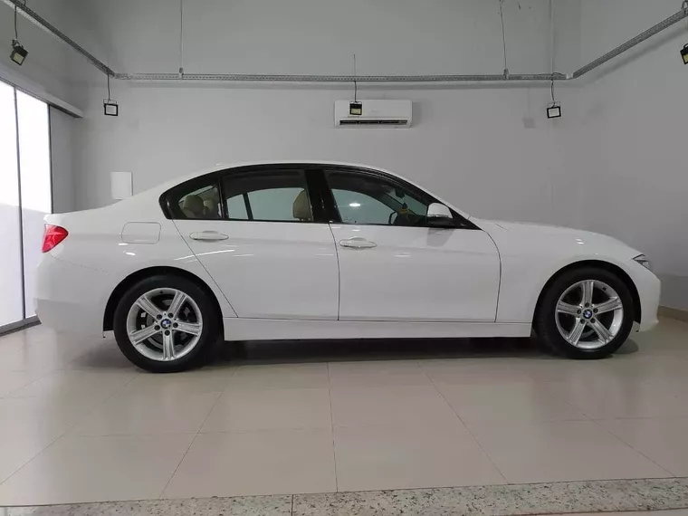 BMW 320i Branco 20