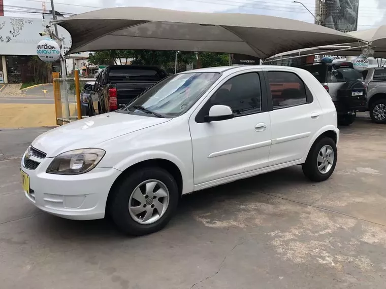 Chevrolet Celta Branco 3