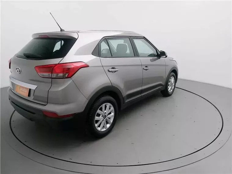 Hyundai Creta Prata 16