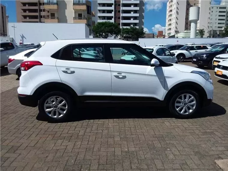 Hyundai Creta Branco 10