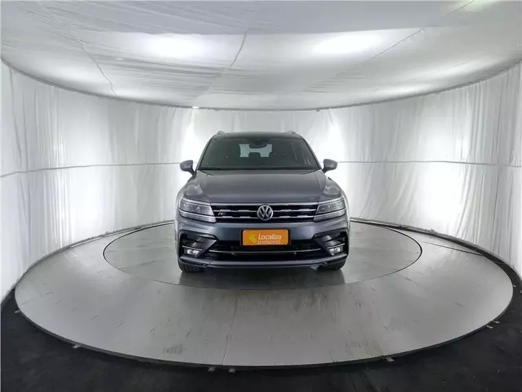 Volkswagen Tiguan Cinza 3