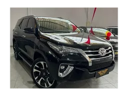 Toyota Hilux SW4