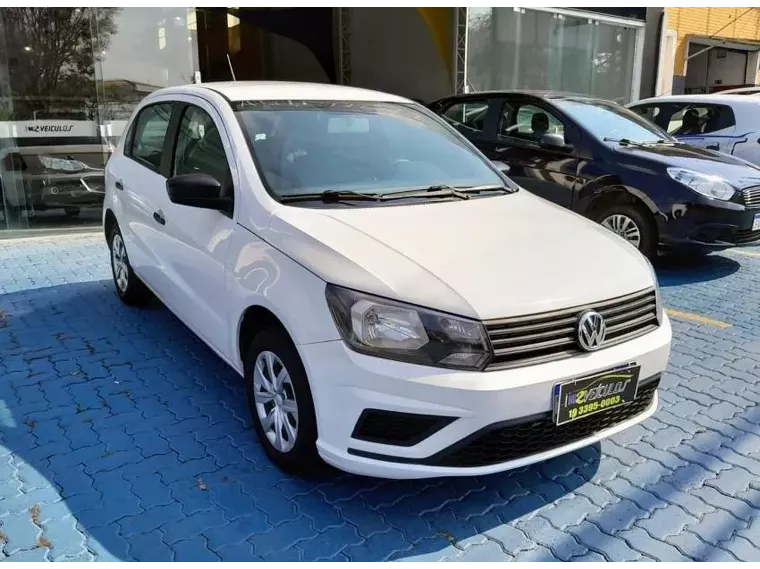 Volkswagen Gol Branco 9