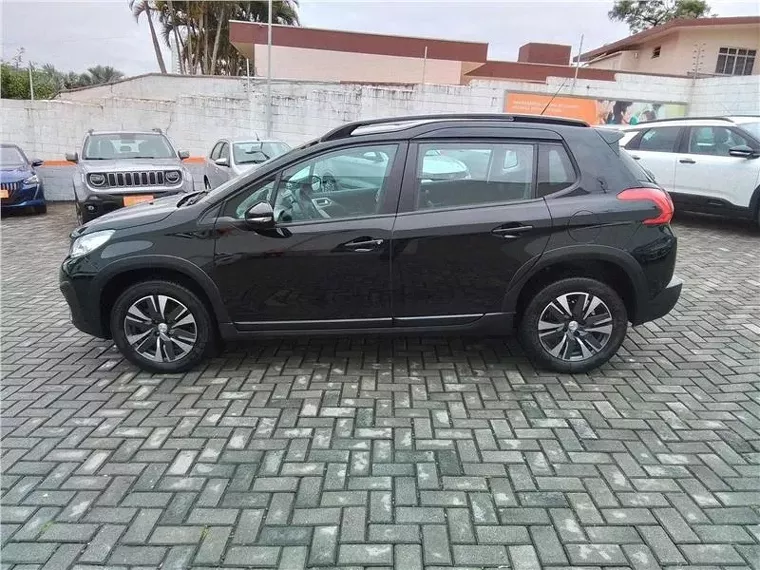 Peugeot 2008 Preto 5