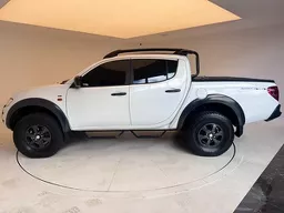 Mitsubishi L200 Savana