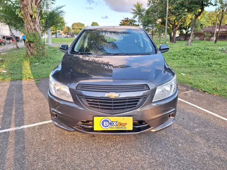 Chevrolet Onix Prata 3