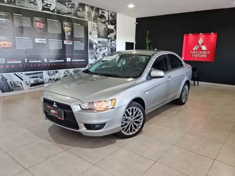 Mitsubishi Lancer Prata 5