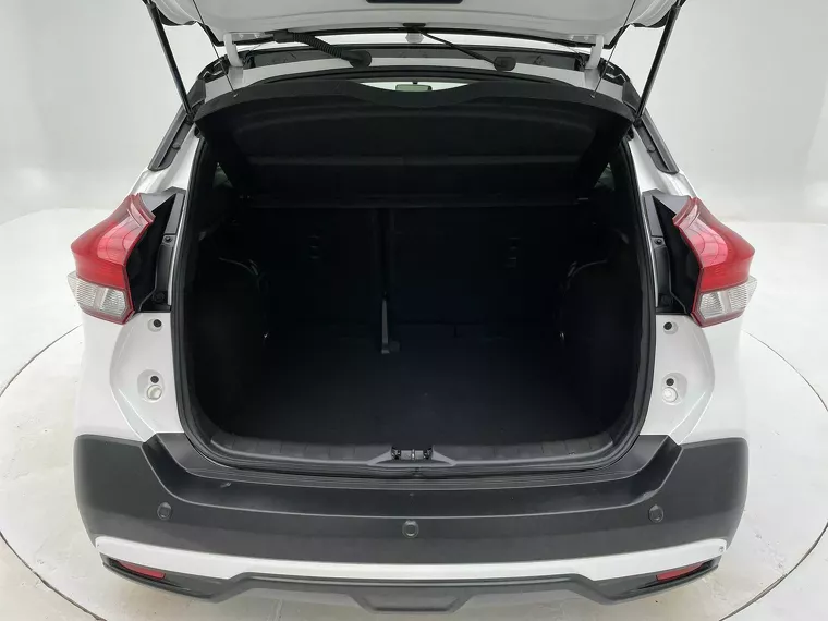 Nissan Kicks Branco 2