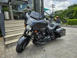 Street Glide